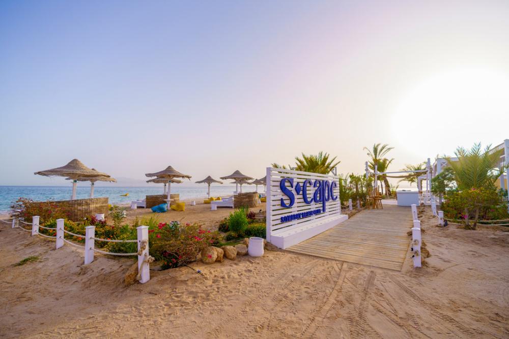 Beach with parasols on the Red Sea in Somabay